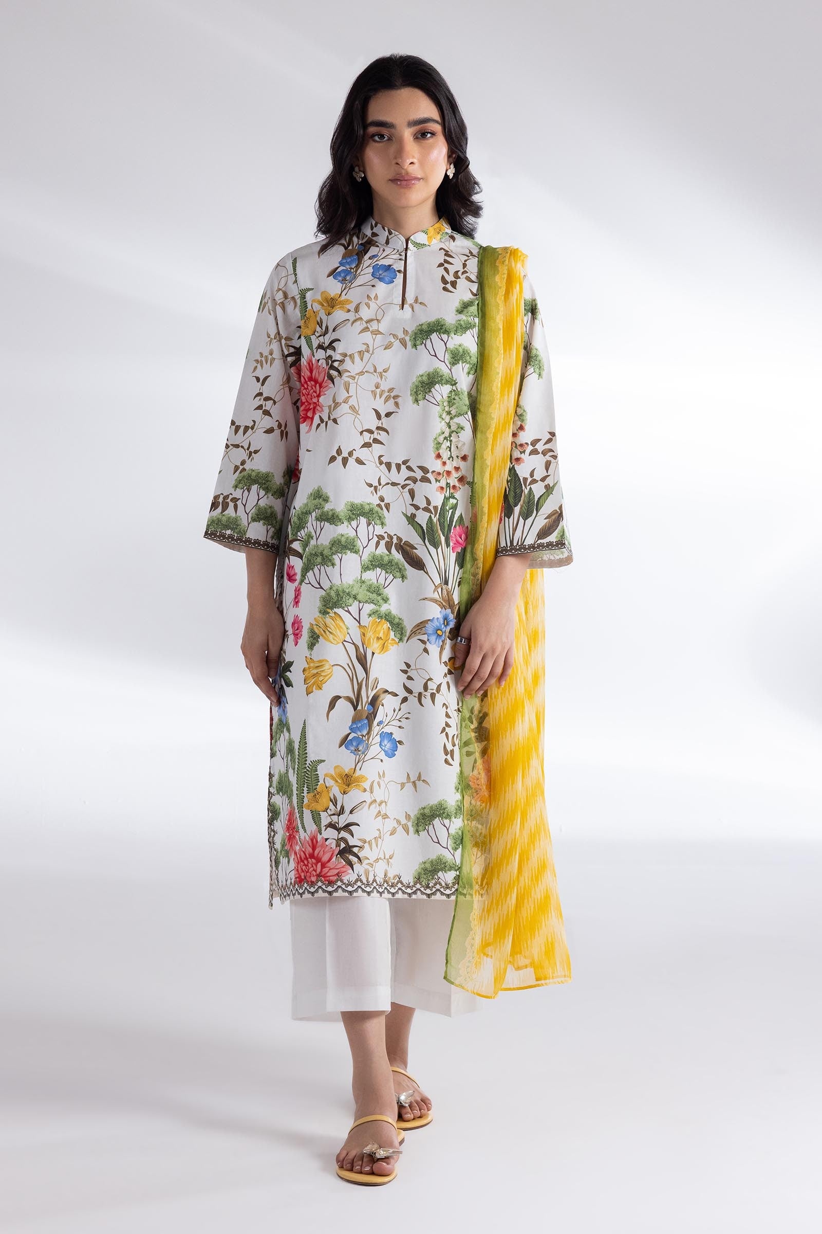 Stitched Lawn Suit Main image