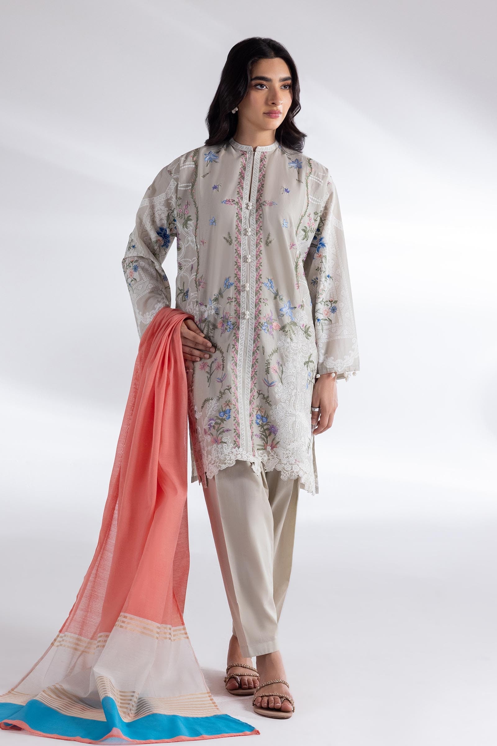 Stitched Muzlin Lawn Suit Main image