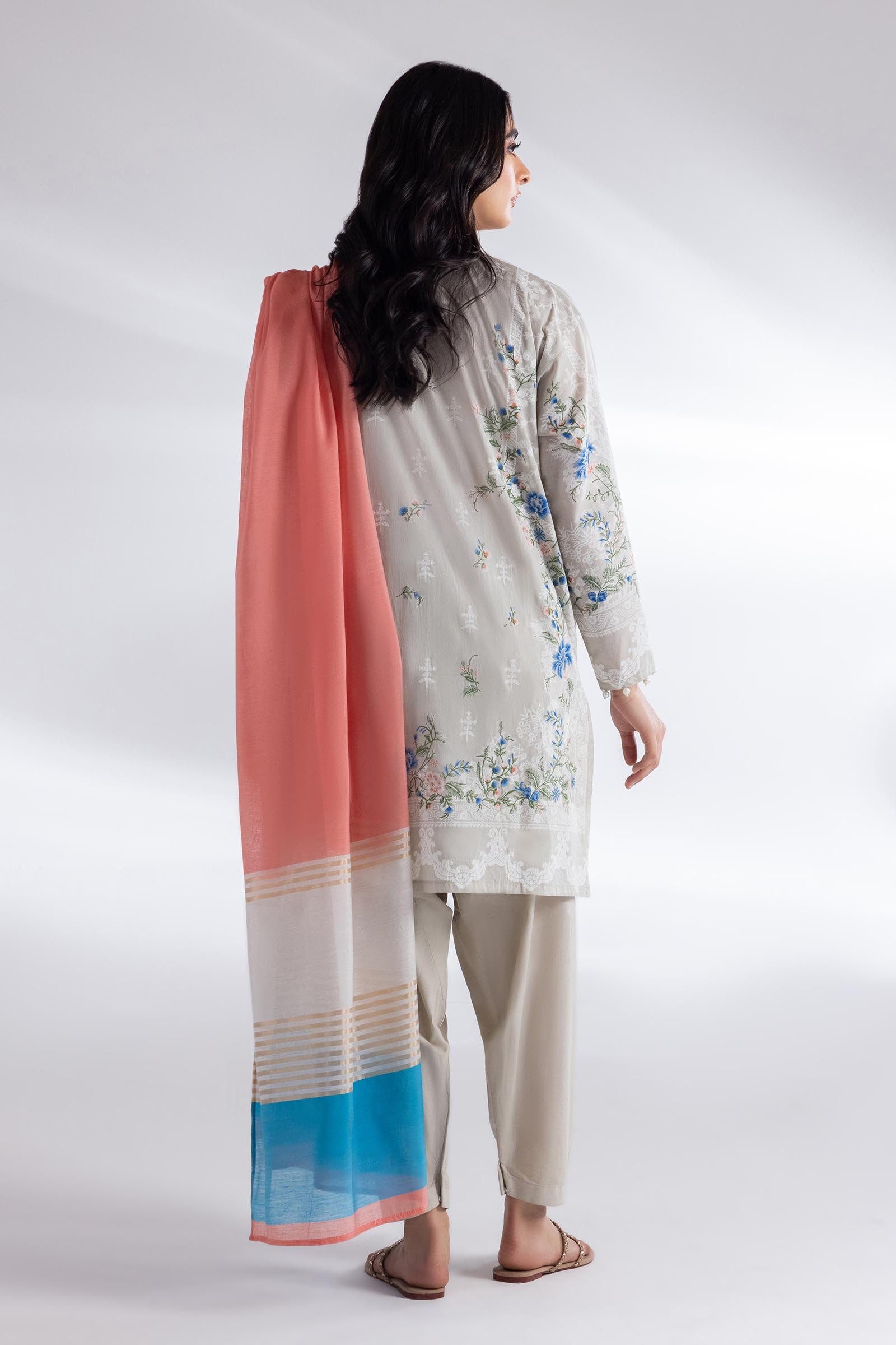 Stitched Muzlin Lawn Suit Secondary image