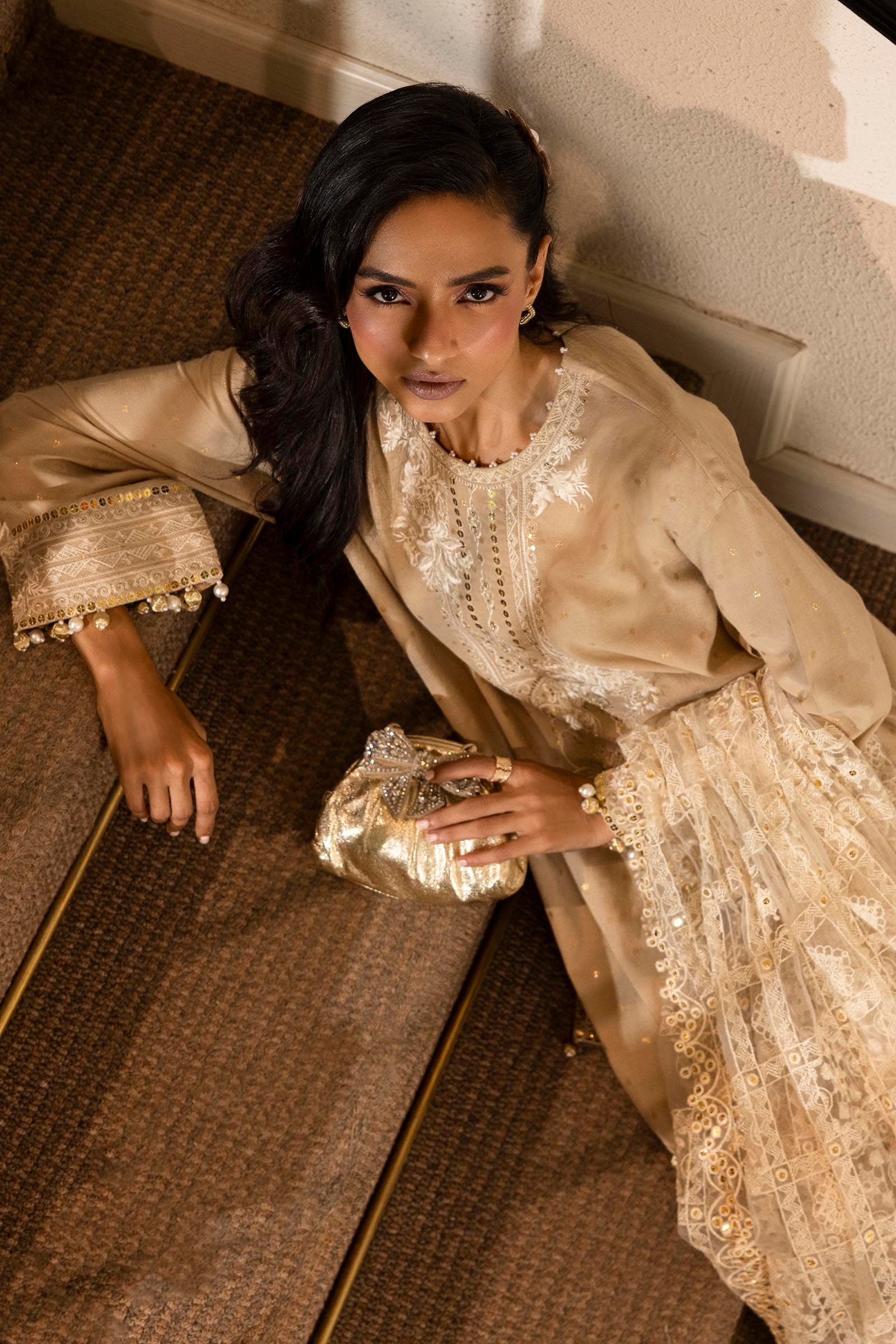 Stitched Net Dupatta Main image