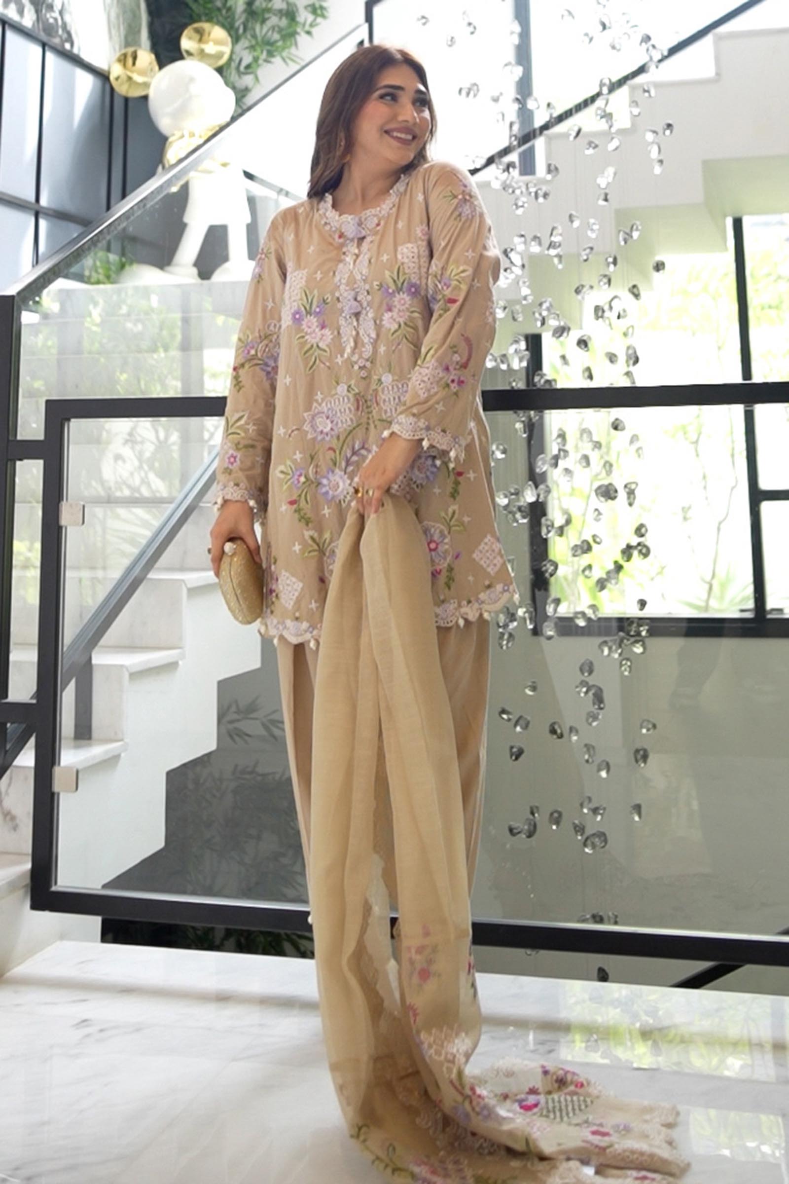 Stitched Signature Shirt + Bottom + Dupatta Secondary image
