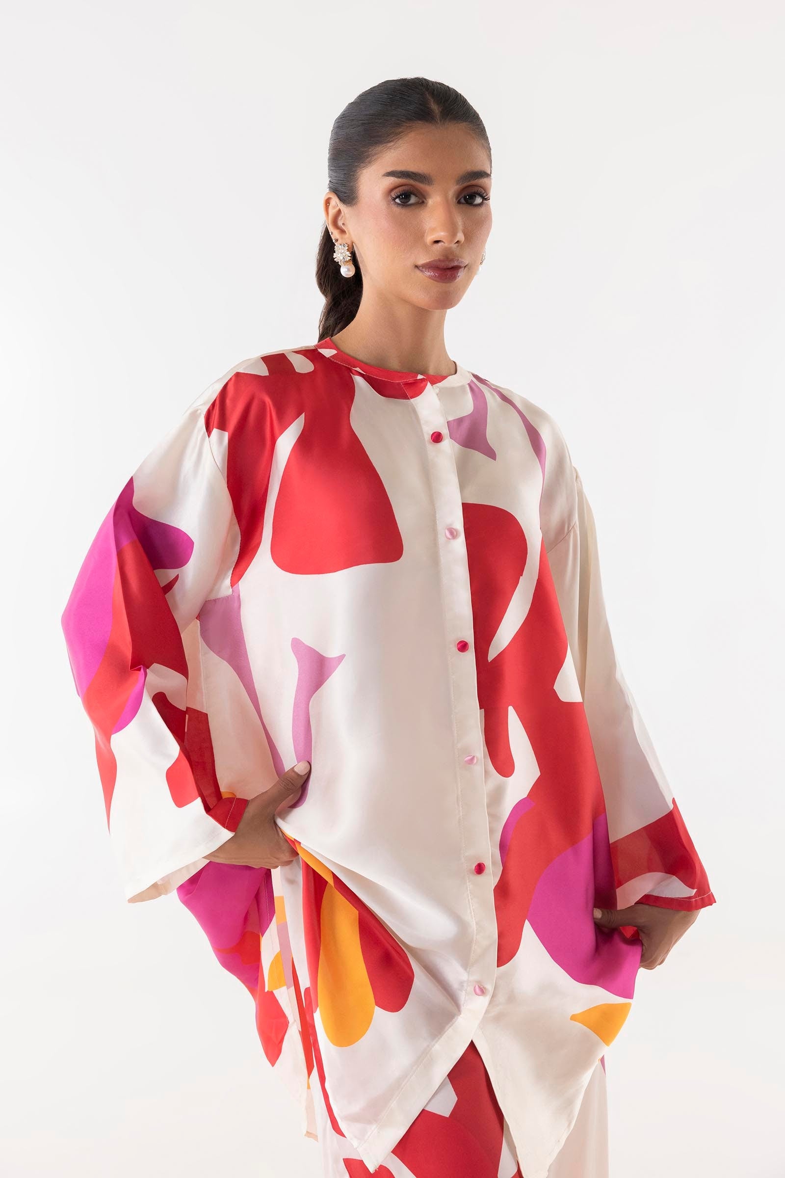 Stitched Satin Printed Shirt + Culotte Secondary image