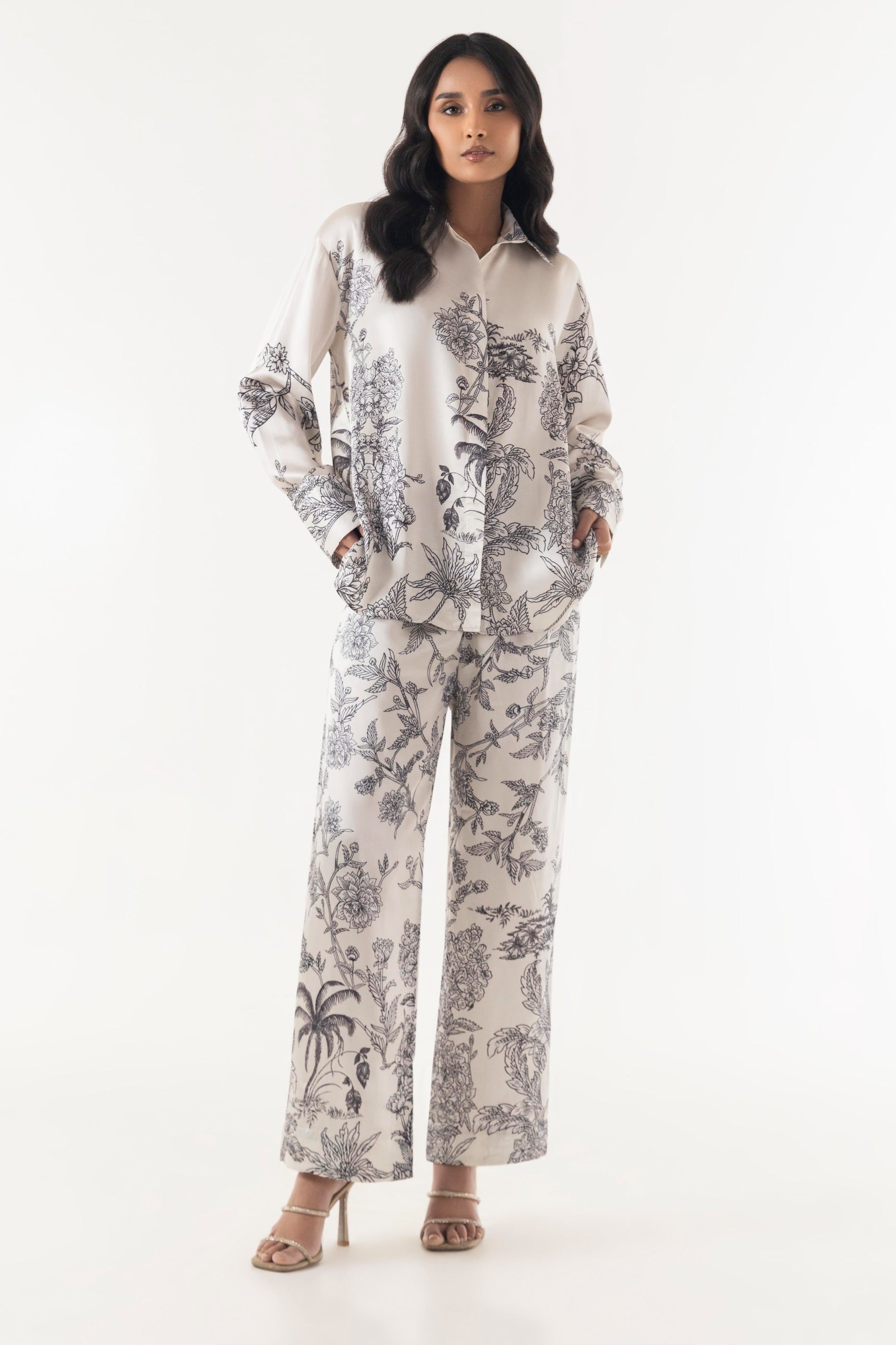 Stitched Printed Cord Set Main image